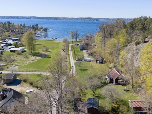 Skärgårdsidyll på Ingarö – 1800-talstorp nära hav - Bild 29