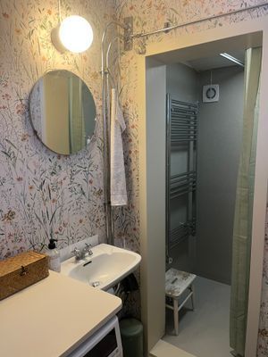 Lantlig torpidyll med saltvattenpool - Bild 53