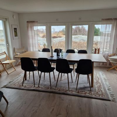 Rymligt skärgårdshus nära havet på Hönö - Bild 5