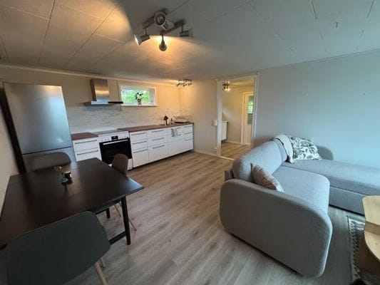 Bo i Läjet strandnära - Bild 6