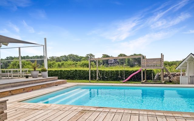 Lyxvilla på 300 m2 med pool, spa, gym och lekplats - Bild 2