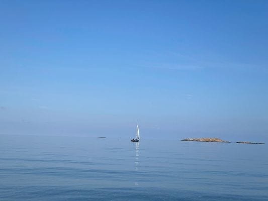 Nybyggt skärgårdshus, privat brygga och sandstrand - Bild 57