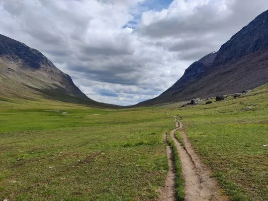 Mysig fjällstuga i vacker fjällmiljö - Bild 7