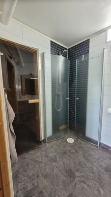 VACKERT BELÄGEN STUGLÄGENHET - Bild 7