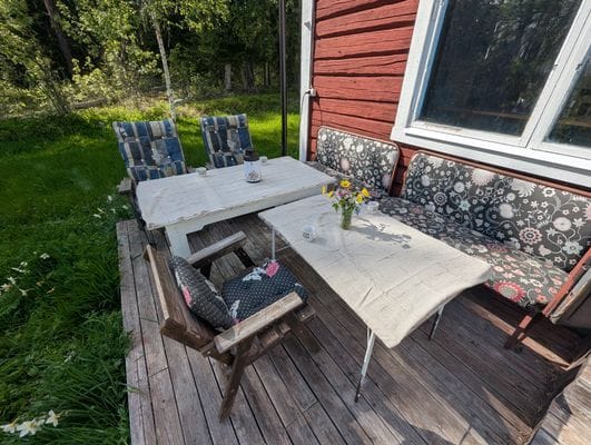 Timrad stuga nära fjällen - Bild 8