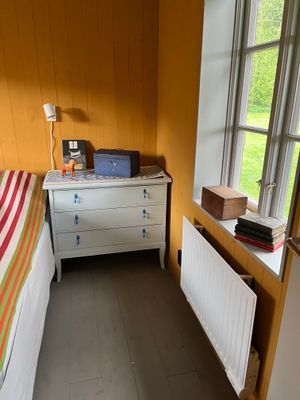 Röd liten stuga i Dalaidyll - Bild 12