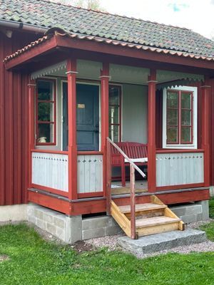 Röd liten stuga i Dalaidyll - Bild 3