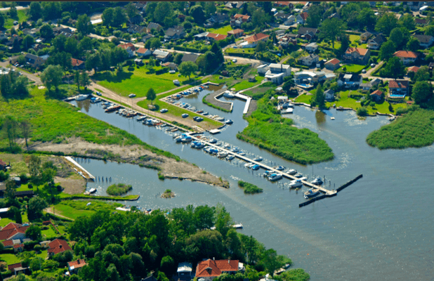 Spacious villa med bastu och julstämning vid sjön - Bild 12