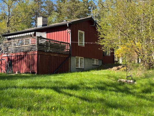 Rymlig skärgårdsidyll på Vindö – Nära hav/sjö - Bild 3