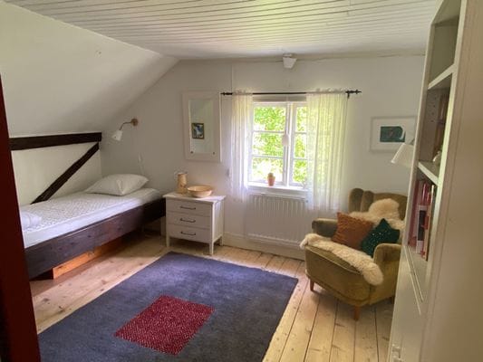Läshörna och lekyta i Änglarummet