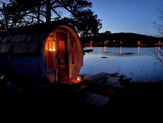 Stuga på sjötomt med avskilt läge - Bild 9