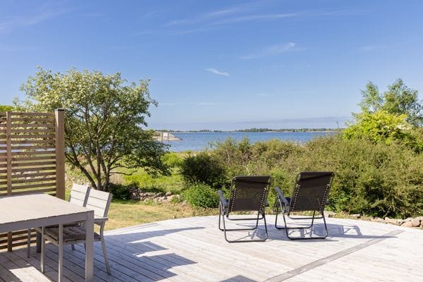 Nybyggd stuga vid havet, motorbåt som tillval - Bild 7