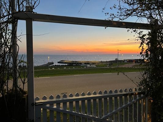 Villan vid hamnen - Bild 2