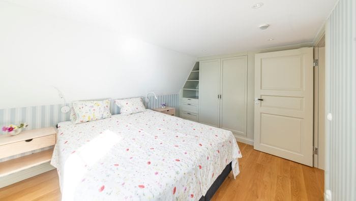 Nybyggt skärgårdshus, privat brygga och sandstrand - Bild 33