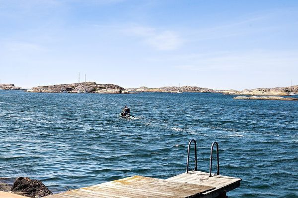 Sommaridyll i Heestrand nära hav, klippor och bad - Bild 10