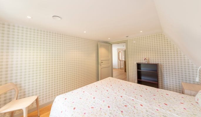 Nybyggt skärgårdshus, privat brygga och sandstrand - Bild 35