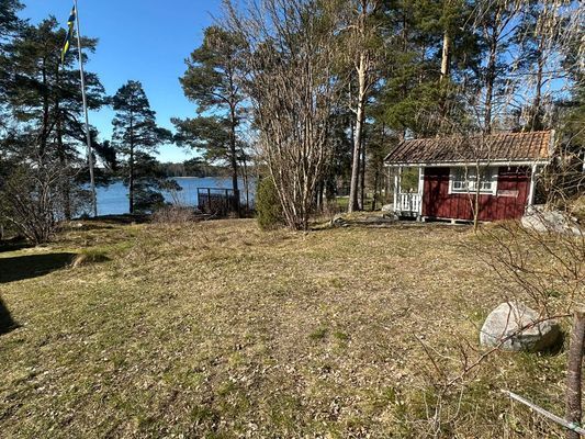 Landställe på Högmarsö med sjötomt - Bild 27