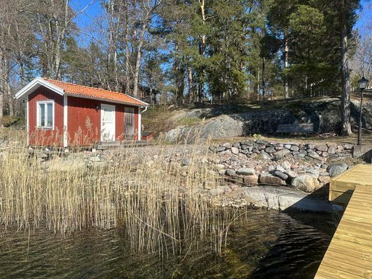 Landställe på Högmarsö med sjötomt - Bild 35