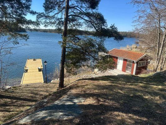 Landställe på Högmarsö med sjötomt - Bild 32