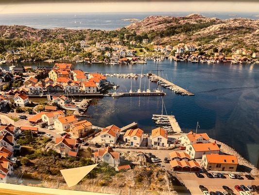 Havsnära villa med underbar utsikt i Rönnäng - Bild 9