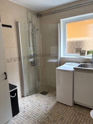 Nyrenoverat parhus i Frösakull - Bild 16