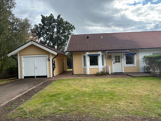 Nyrenoverat parhus i Frösakull