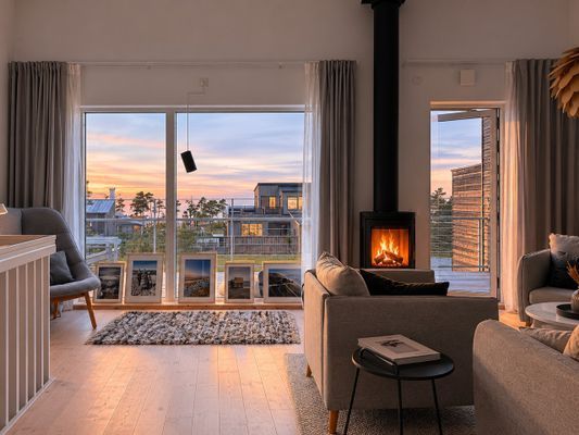 Rymligt parhus i avkopplande närområde