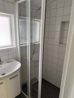 Stuga med unikt sjöläge i Stocksund - Bild 28