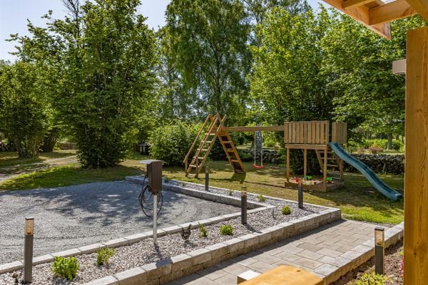 Drömstuga i Binnerbäck med spabad och stort utekök - Bild 25