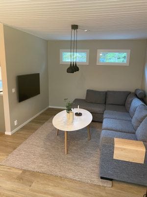 Nyrenoverad stuga vid lugna granarpssjön 55kvm - Bild 3