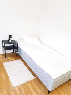 Rymlig & central 4-rumslägenhet mitt i Sveg - Bild 8