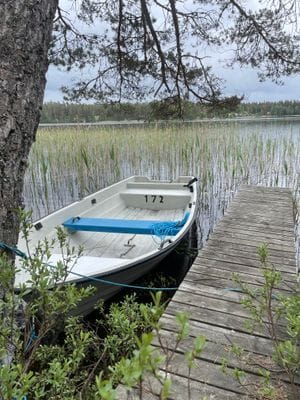 Nyrenoverad stuga vid lugna granarpssjön 55kvm - Bild 8