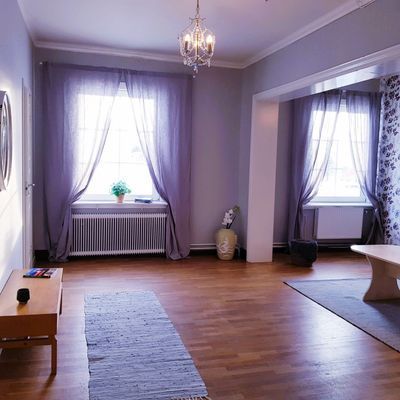 Rymlig & central 4-rumslägenhet mitt i Sveg - Bild 2