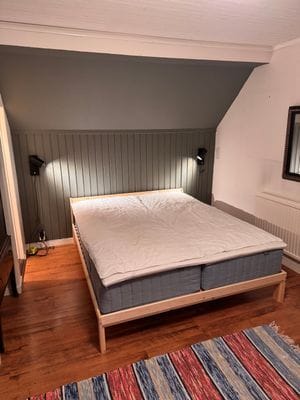 Dalagård i vacker bymiljö - Bild 8