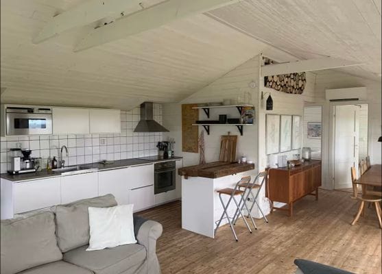 Stuga med havsutsikt – 100 m till stranden - Bild 10