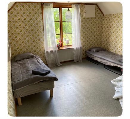 Gula huset på kullen - Bild 9