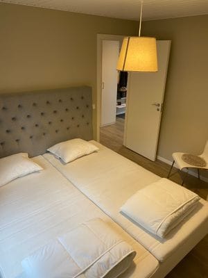 Nyrenoverad stuga vid lugna granarpssjön 55kvm - Bild 10