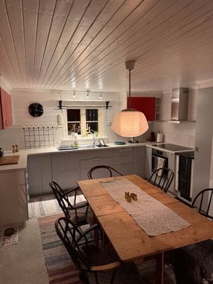 Dalagård i vacker bymiljö - Bild 5