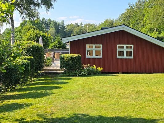 Mycket vackert läge vid Årån/Furen - Bild 13