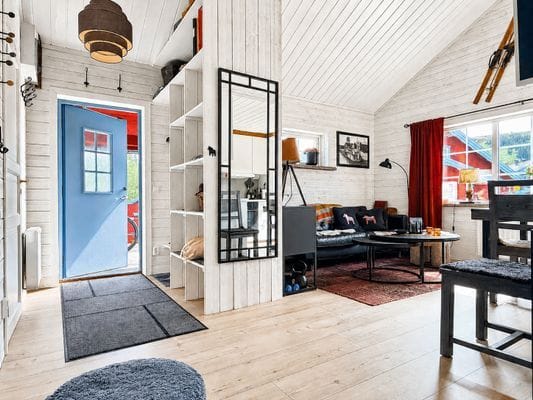Hallen o delar av vardagsrum