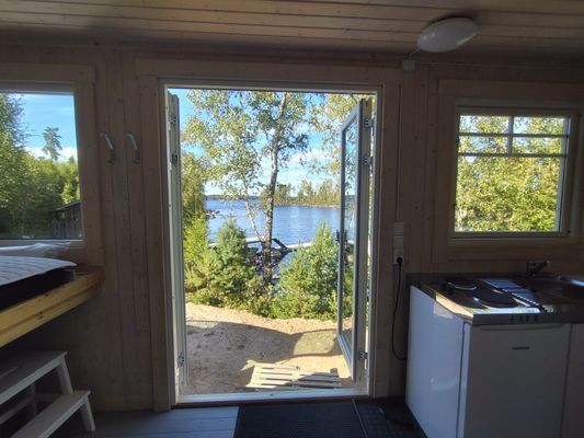 Friggebod vid sjö med bastu. Digital detox. - Bild 14