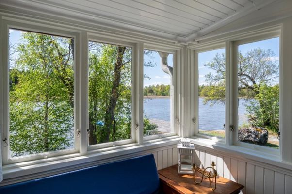 Mälarens bästa sjötomt (?) med egen 45m2brygga+båt - Bild 7