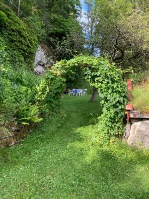 Gårdsstuga - Bild 10