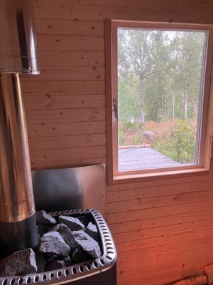 Hus i stillsamt område, 5 bäddar, sjöutsikt & båt - Bild 30