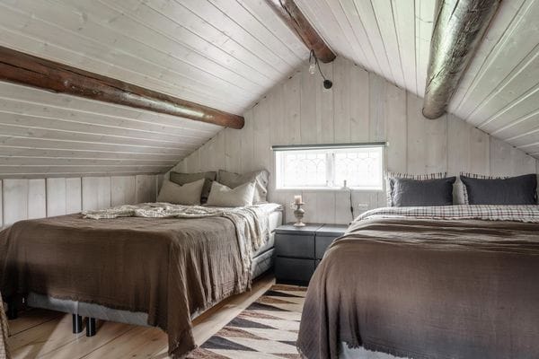 Sovloft med två dubbelsängar