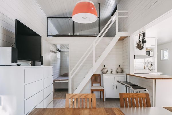 Sommarstuga på ö med närhet till vatten - Bild 6