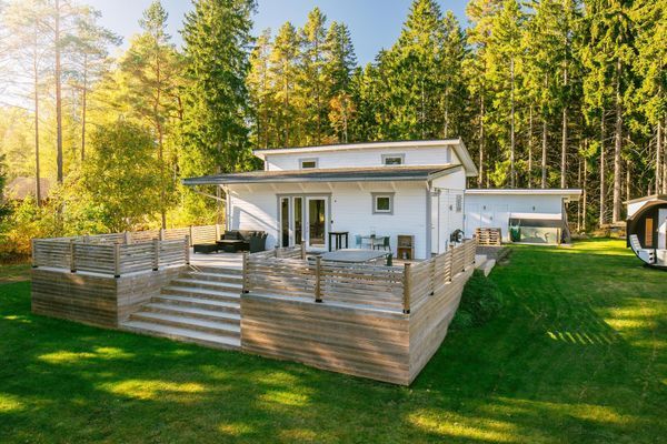 Sommarstuga på ö med närhet till vatten - Bild 2