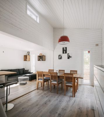 Sommarstuga på ö med närhet till vatten - Bild 8