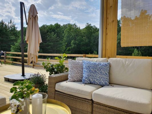 Nybyggt hus med pool i naturskönt område - Bild 18