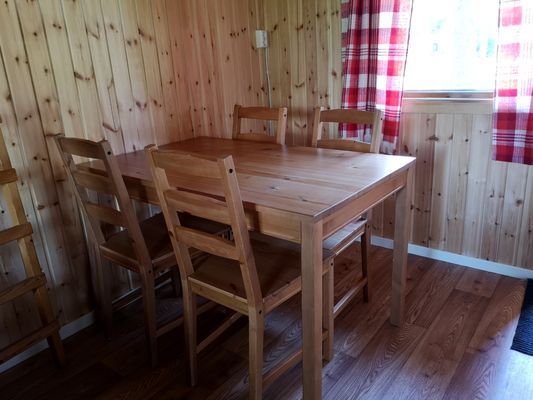 Vacker timmerstuga på natursköna Lits Camping - Bild 3